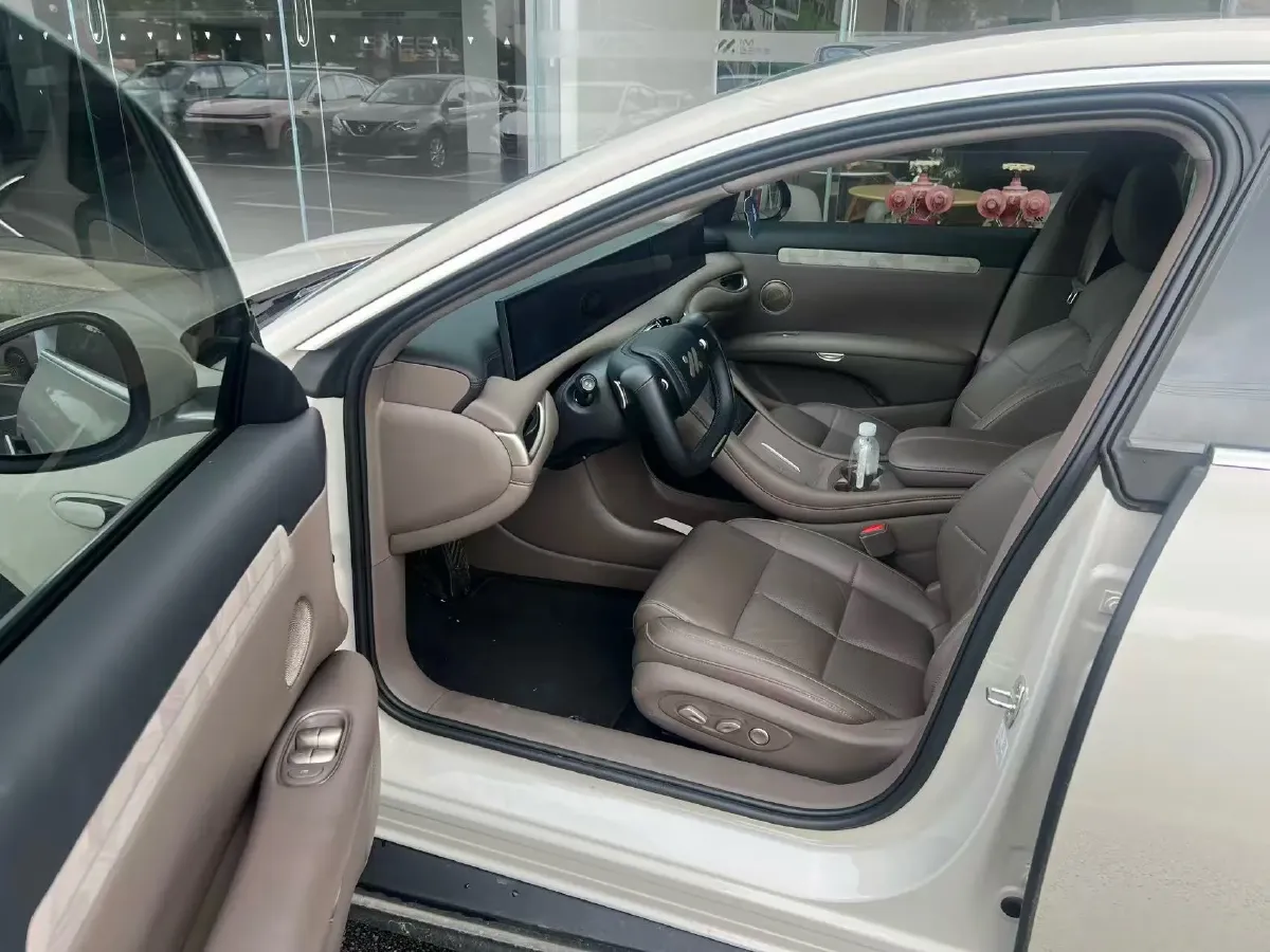 2025 IM L6 BEV,autocango,china used car exporter,china ev exporter,chinese used car exporter,chinese used ev exporter