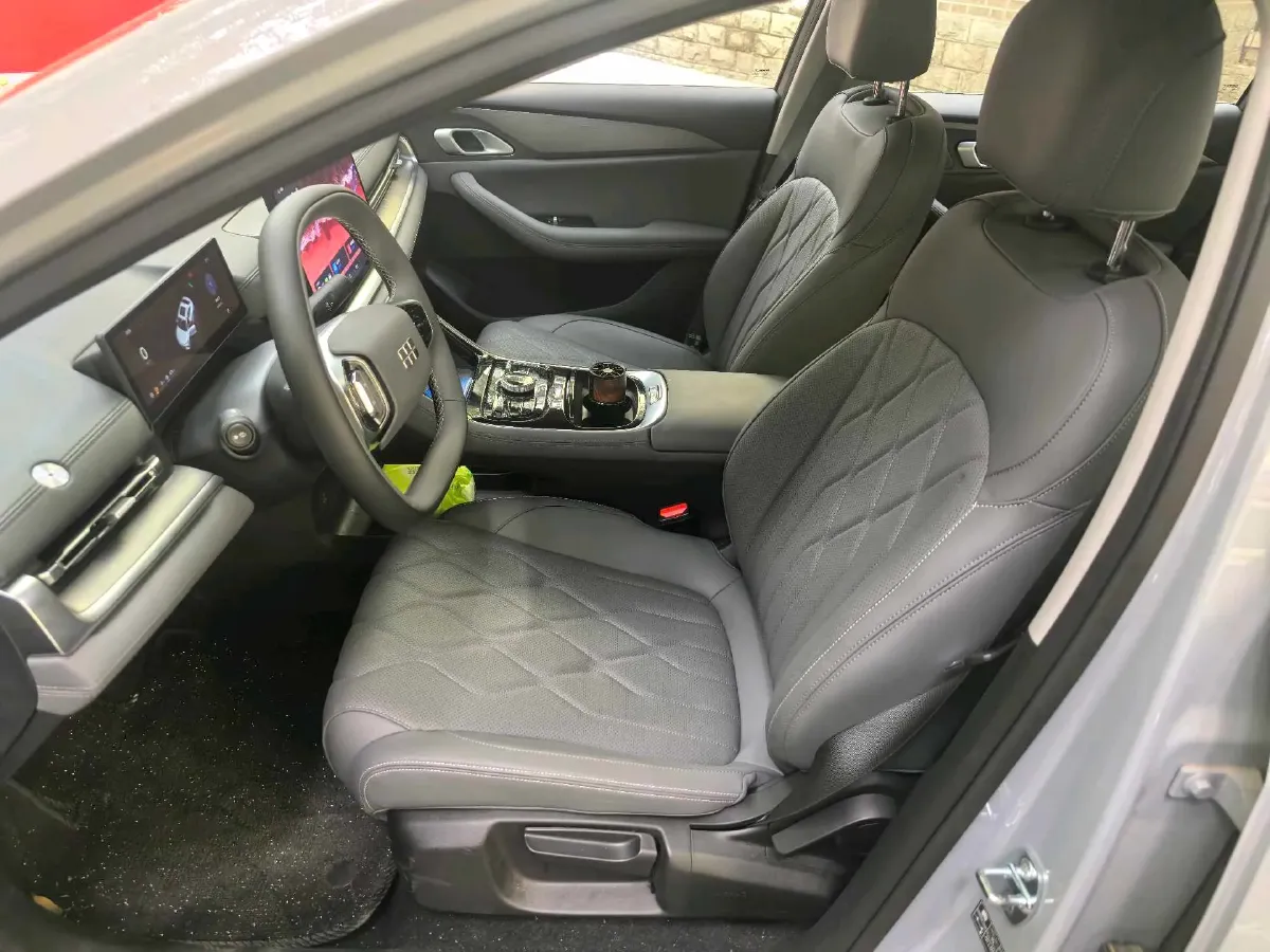 2025 Geely Galaxy A7 1.5L 112HP L4 1DHT PHEV,autocango,china used car exporter,china ev exporter,chinese used car exporter,chinese used ev exporter