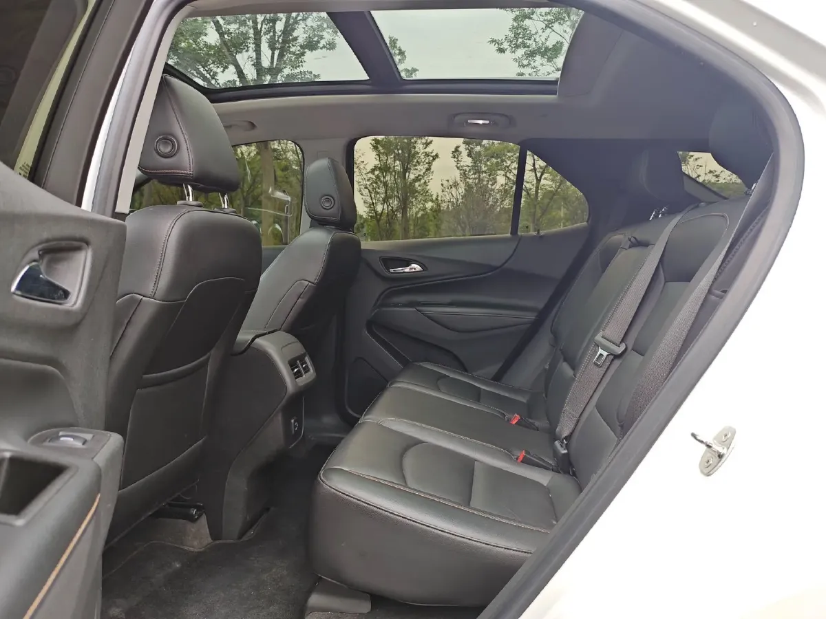 2019 Chevrolet Equinox 1.5T 180HP L4 6AT,autocango,china used car exporter,china ev exporter,chinese used car exporter,chinese used ev exporter