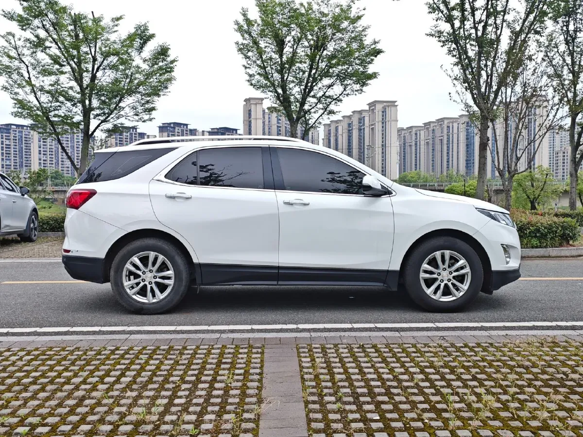 2019 Chevrolet Equinox 1.5T 180HP L4 6AT,autocango,china used car exporter,china ev exporter,chinese used car exporter,chinese used ev exporter