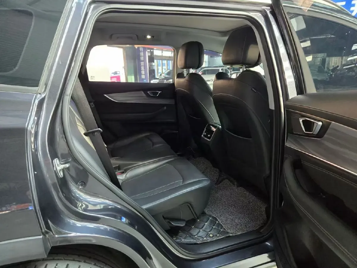 2021 Chery Tiggo 8 Plus 1.6T 197HP L4 7DCT,autocango,china used car exporter,china ev exporter,chinese used car exporter,chinese used ev exporter