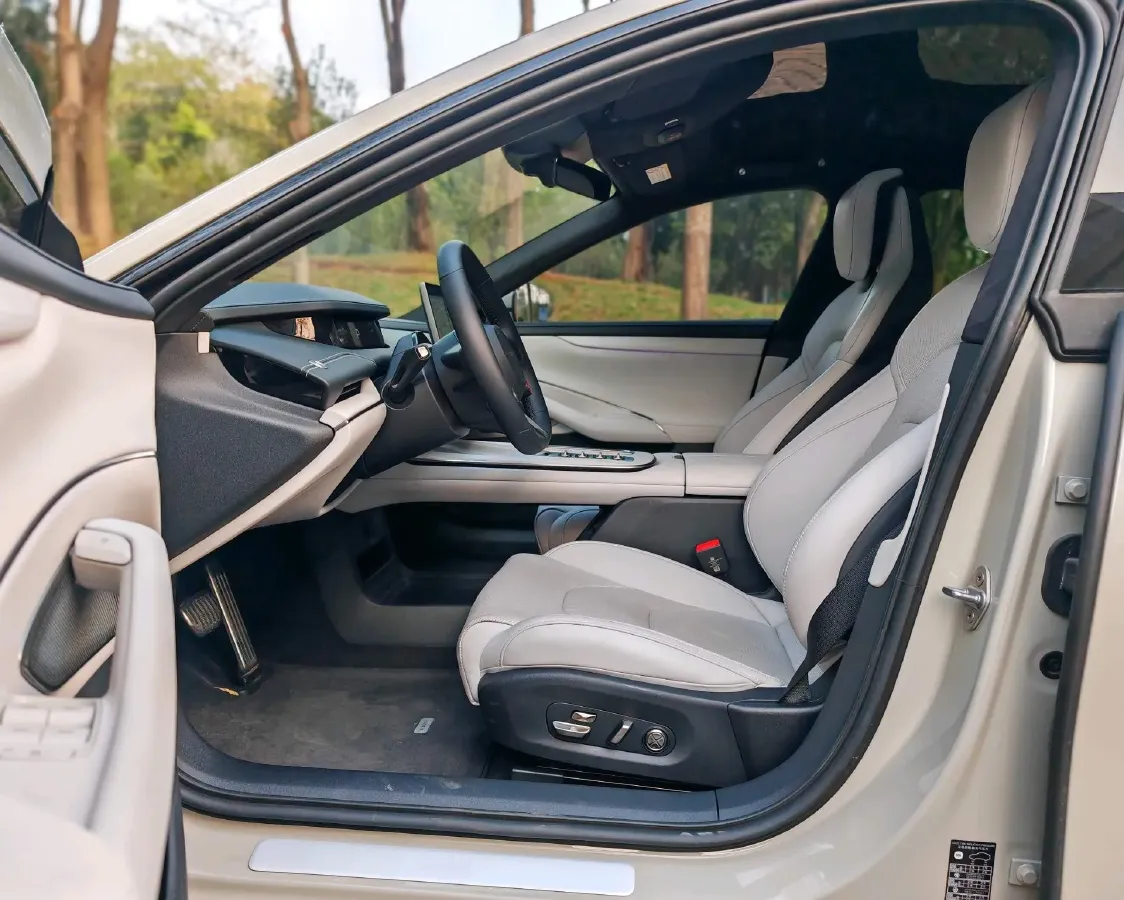 2024 MI SU7 BEV 101KWH,autocango,china used car exporter,china ev exporter,chinese used car exporter,chinese used ev exporter