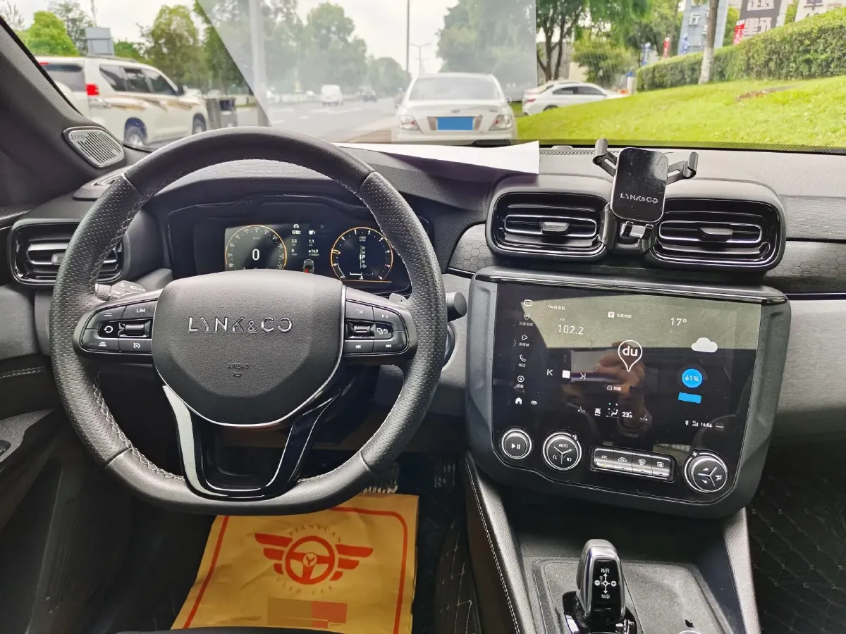 2022 LYNK&CO 03 2.0T 190HP L4 7DCT,autocango,china used car exporter,china ev exporter,chinese used car exporter,chinese used ev exporter