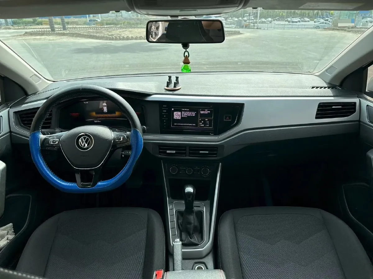 2023 Volkswagen Polo 1.5L 113HP L4 6AT,autocango,china used car exporter,china ev exporter,chinese used car exporter,chinese used ev exporter
