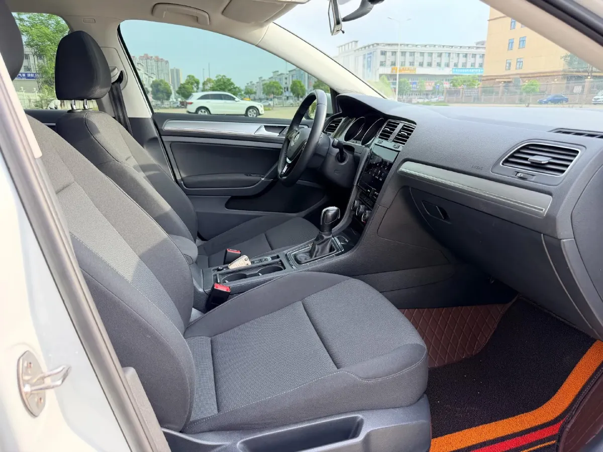 2020 Volkswagen Golf 1.2T 116HP L4 7DCT,autocango,china used car exporter,china ev exporter,chinese used car exporter,chinese used ev exporter