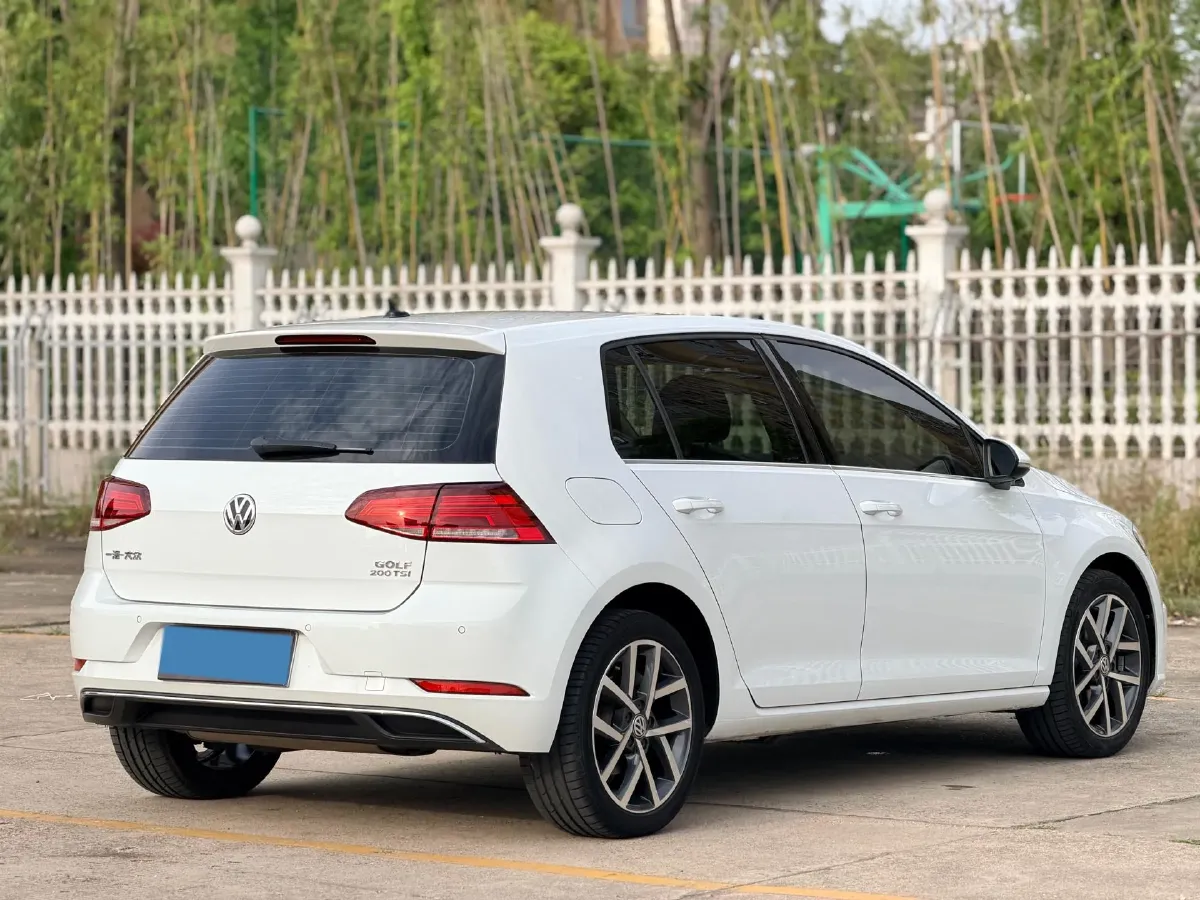 2020 Volkswagen Golf 1.2T 116HP L4 7DCT,autocango,china used car exporter,china ev exporter,chinese used car exporter,chinese used ev exporter