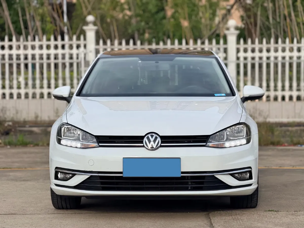 2020 Volkswagen Golf 1.2T 116HP L4 7DCT,autocango,china used car exporter,china ev exporter,chinese used car exporter,chinese used ev exporter