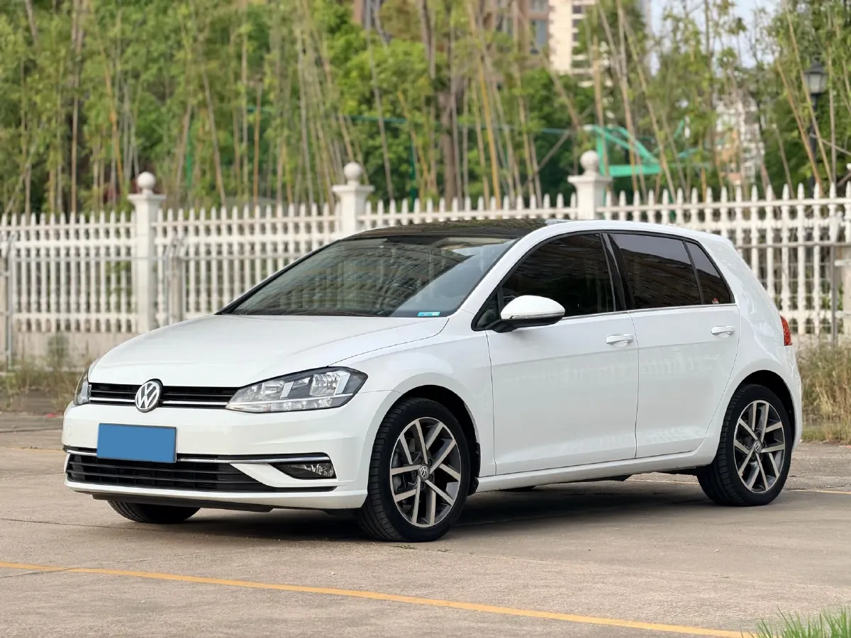 2020 Volkswagen Golf 1.2T 116HP L4 7DCT,autocango,china used car exporter,china ev exporter,chinese used car exporter,chinese used ev exporter