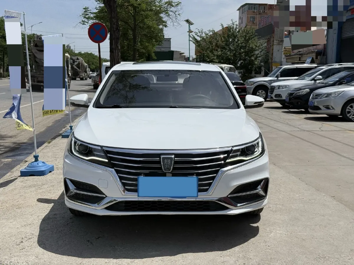 2020 Roewe i6 1.6L 125HP L4 CVT,autocango,china used car exporter,china ev exporter,chinese used car exporter,chinese used ev exporter