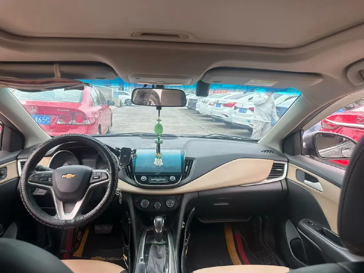 2021 Chevrolet Monza 1.5L 113HP L4 6AT,autocango,china used car exporter,china ev exporter,chinese used car exporter,chinese used ev exporter