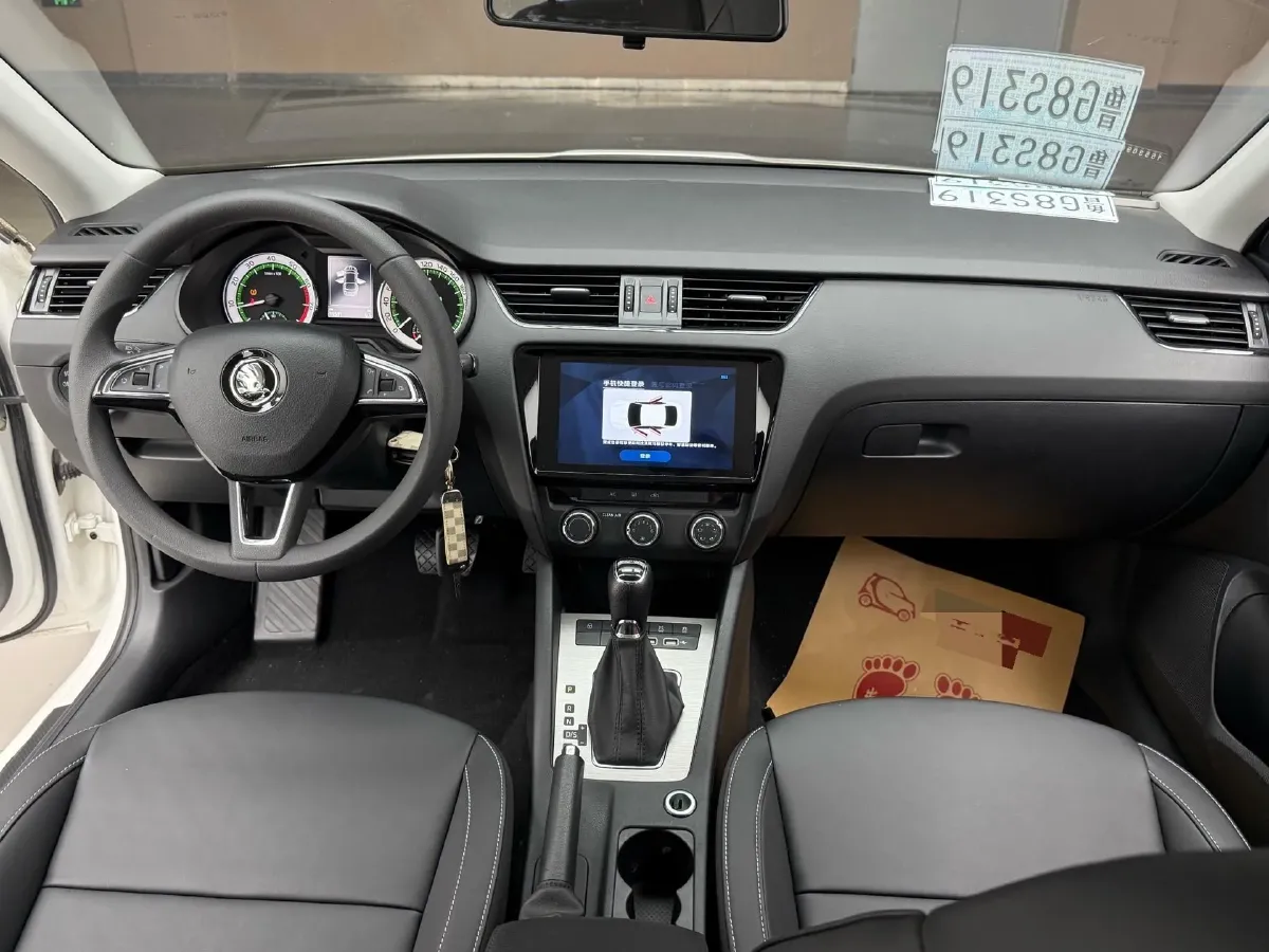 2022 Skoda Octavia 1.5L 113HP L4 6AT,autocango,china used car exporter,china ev exporter,chinese used car exporter,chinese used ev exporter