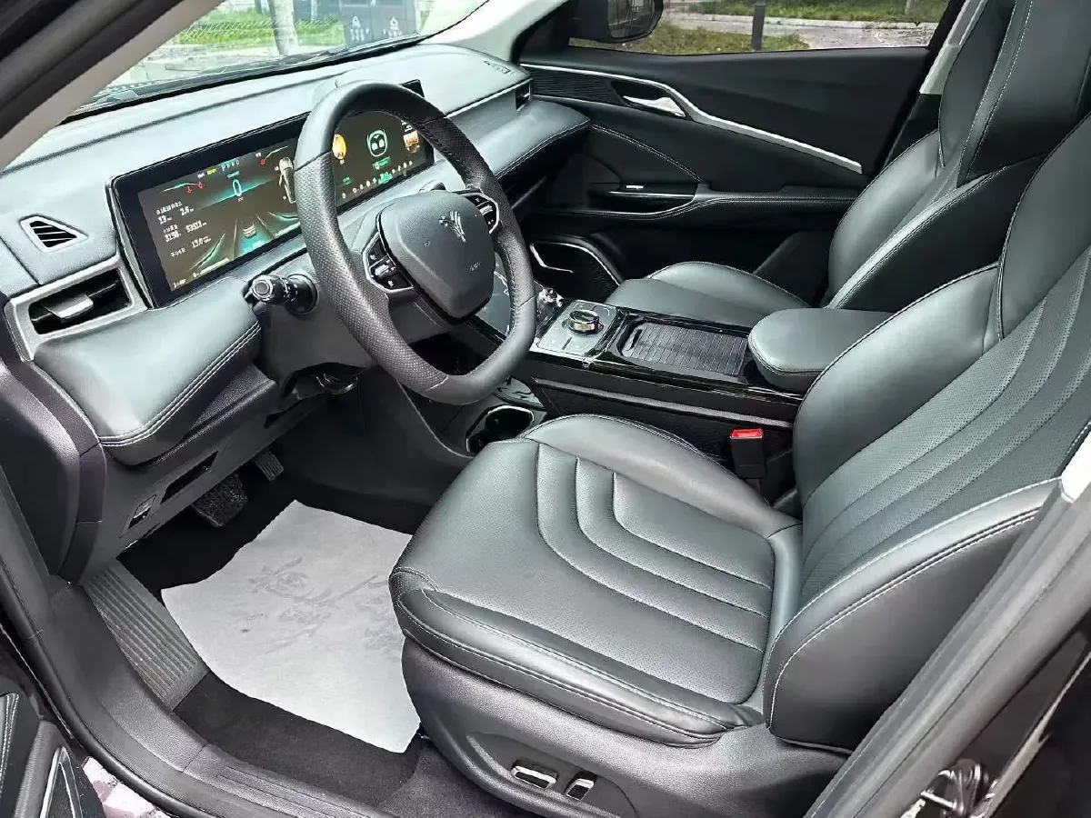 2022 Ford Focus 1.5T 177HP L4 6AT,autocango,china used car exporter,china ev exporter,chinese used car exporter,chinese used ev exporter