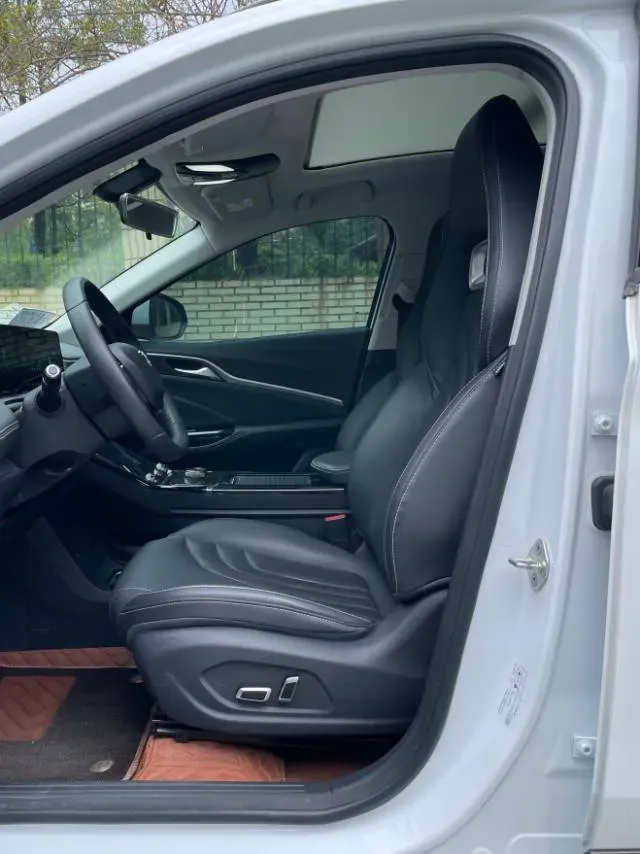 2022 GAC Trumpchi GS4 Plus 2.0T 252HP L4 6AT,autocango,china used car exporter,china ev exporter,chinese used car exporter,chinese used ev exporter