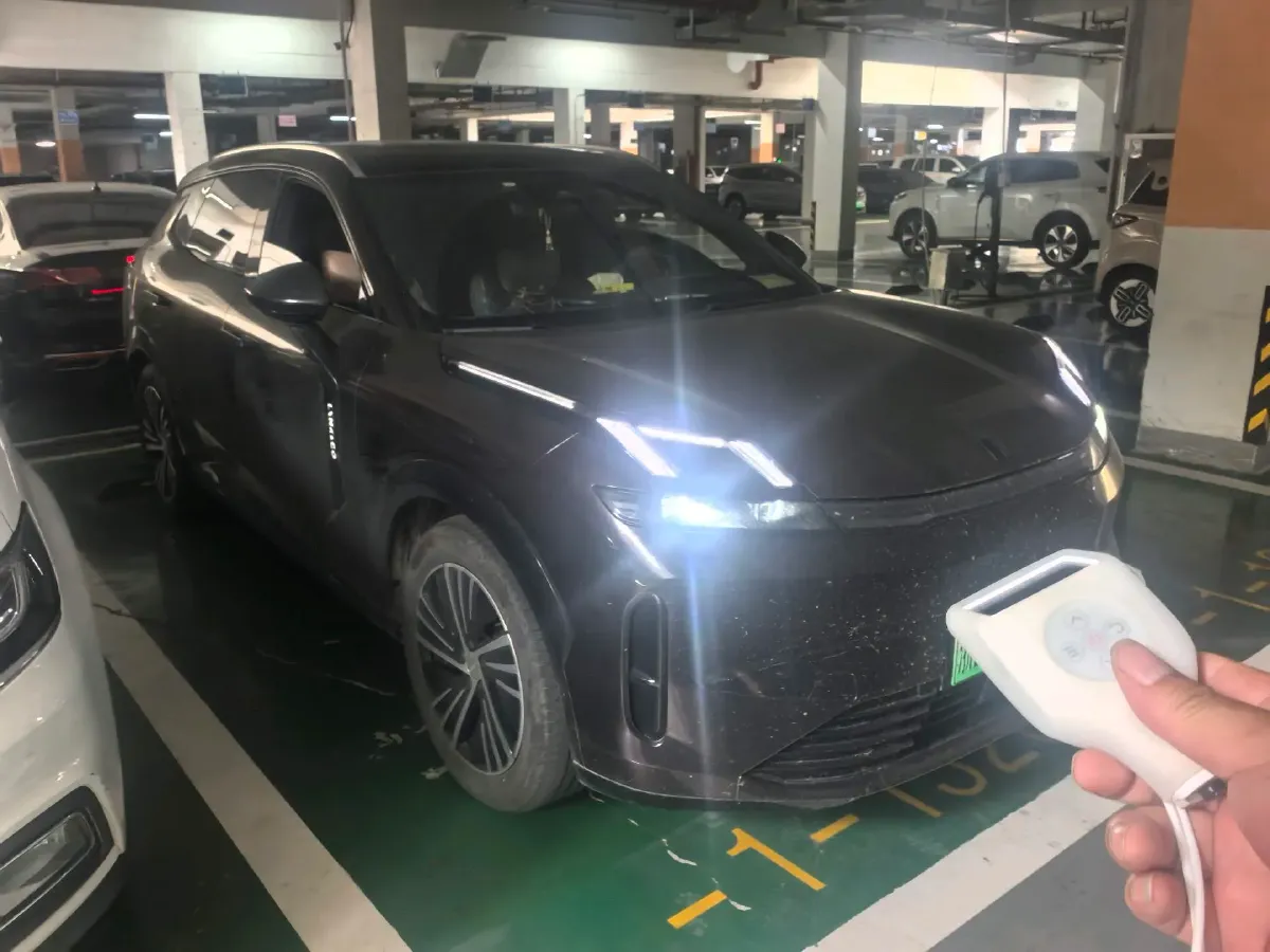 2025 LYNK&CO 08 EM-P 1.5T 163HP L4 3DHT PHEV 39.6/39.8KWH,autocango,china used car exporter,china ev exporter,chinese used car exporter,chinese used ev exporter
