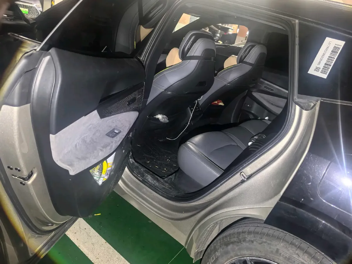 2025 LYNK&CO 08 EM-P 1.5T 163HP L4 3DHT PHEV 39.6/39.8KWH,autocango,china used car exporter,china ev exporter,chinese used car exporter,chinese used ev exporter