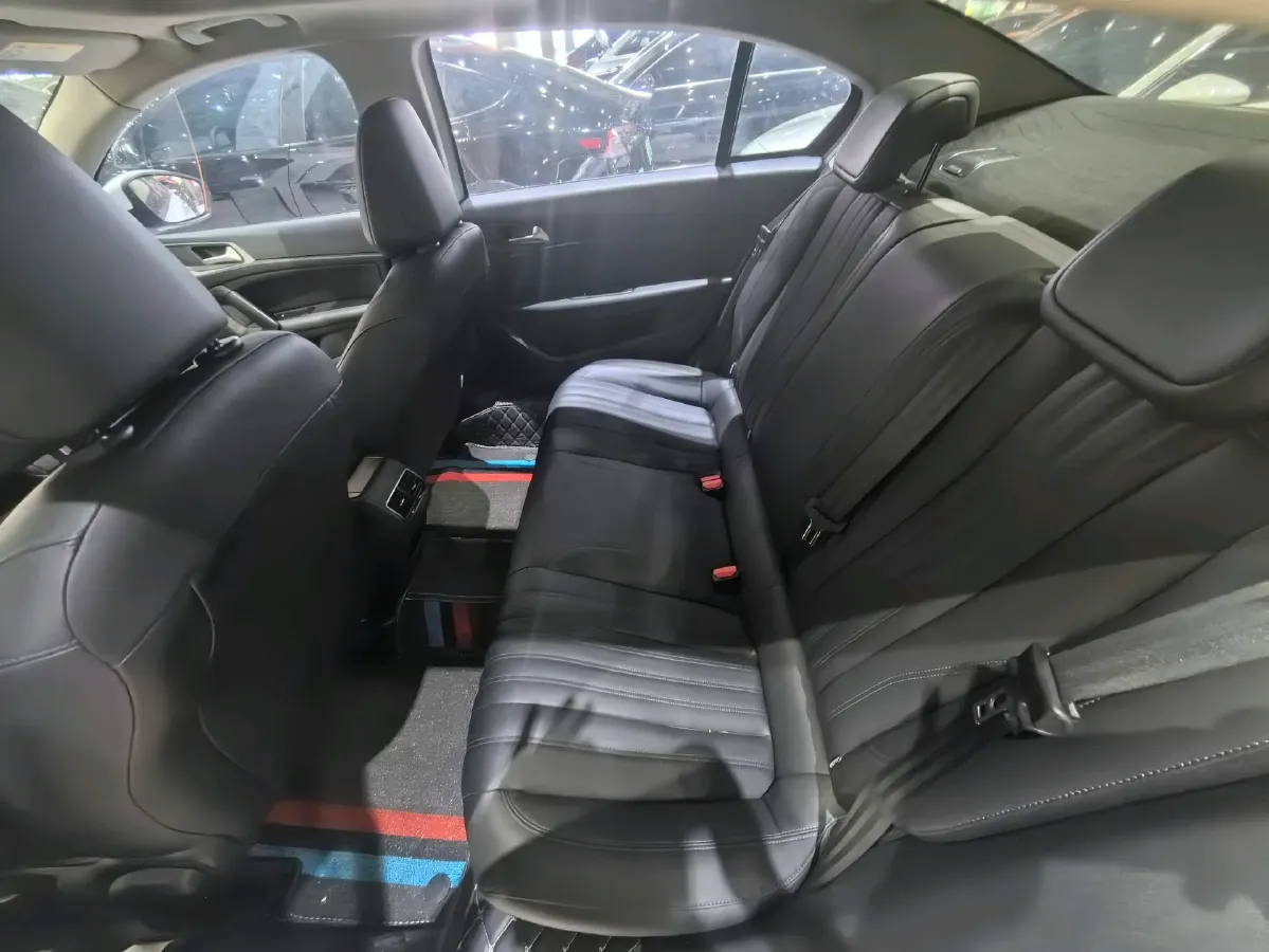 2022 Peugeot 408 1.6T 170HP L4 6AT,autocango,china used car exporter,china ev exporter,chinese used car exporter,chinese used ev exporter