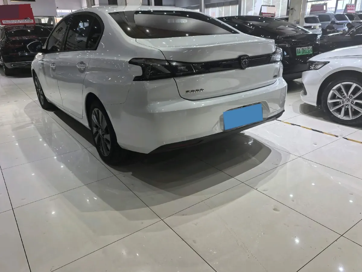2022 Peugeot 408 1.6T 170HP L4 6AT,autocango,china used car exporter,china ev exporter,chinese used car exporter,chinese used ev exporter