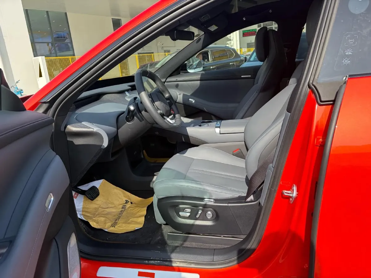 2025 MI YU7 BEV 96.3KWH,autocango,china used car exporter,china ev exporter,chinese used car exporter,chinese used ev exporter