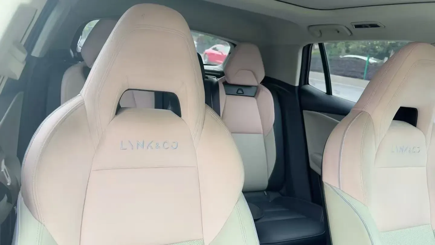 2020 LYNK&CO 06 1.5T 177HP L3 7DCT,autocango,china used car exporter,china ev exporter,chinese used car exporter,chinese used ev exporter