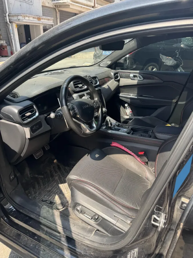 2019 LYNK&CO 01 2.0T 190HP L4 6AT,autocango,china used car exporter,china ev exporter,chinese used car exporter,chinese used ev exporter