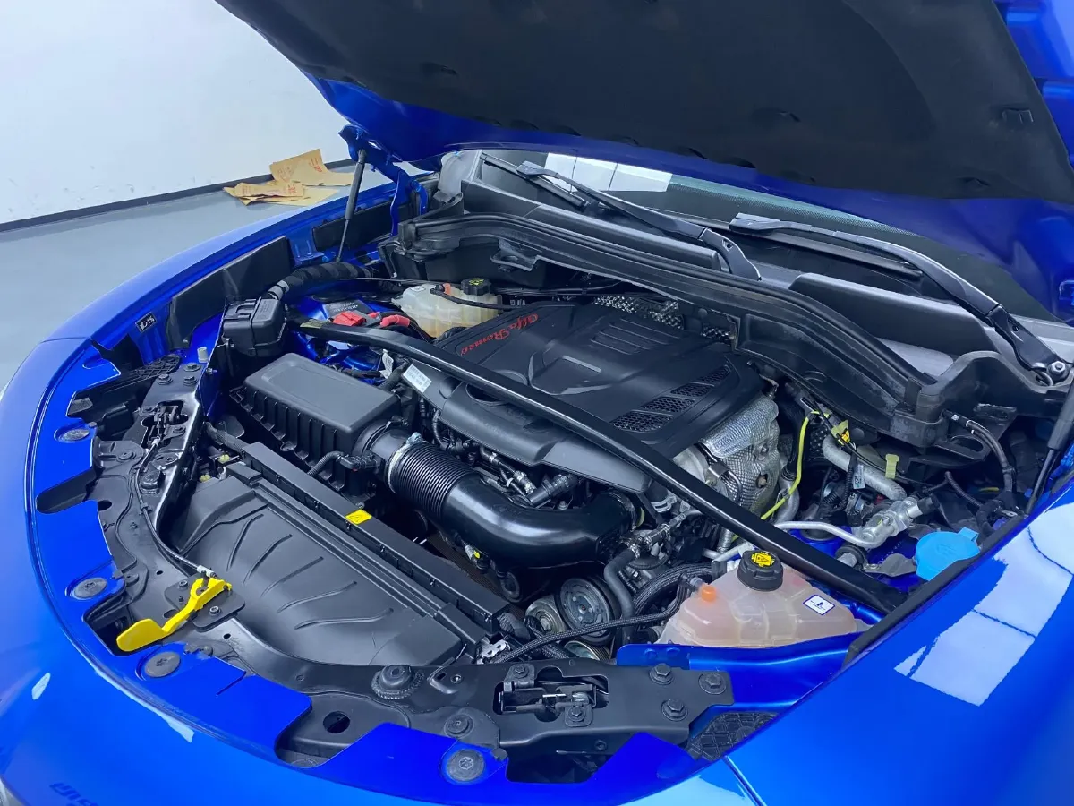 2020 Alfa Romeo Stelvio 2.0T 280HP L4 8AT,autocango,china used car exporter,china ev exporter,chinese used car exporter,chinese used ev exporter