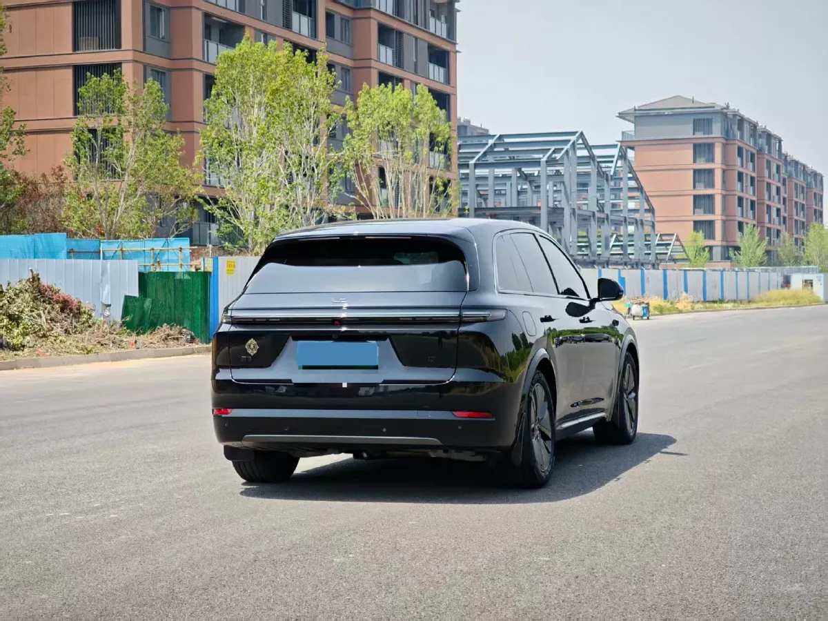 2024 Li L8 Range Extended 154HP REEV 42.8KWH,autocango,china used car exporter,china ev exporter,chinese used car exporter,chinese used ev exporter
