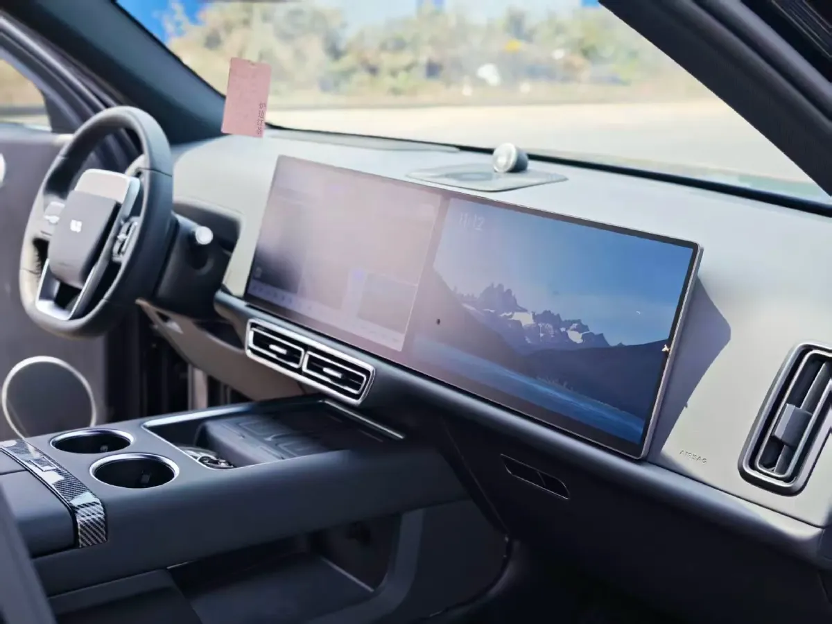 2024 Li L8 Range Extended 154HP REEV 42.8KWH,autocango,china used car exporter,china ev exporter,chinese used car exporter,chinese used ev exporter