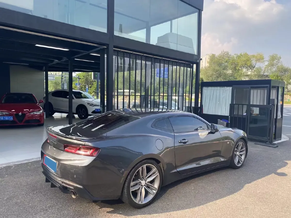 2017 Chevrolet Camaro 2.0T 275HP L4 8AT,autocango,china used car exporter,china ev exporter,chinese used car exporter,chinese used ev exporter