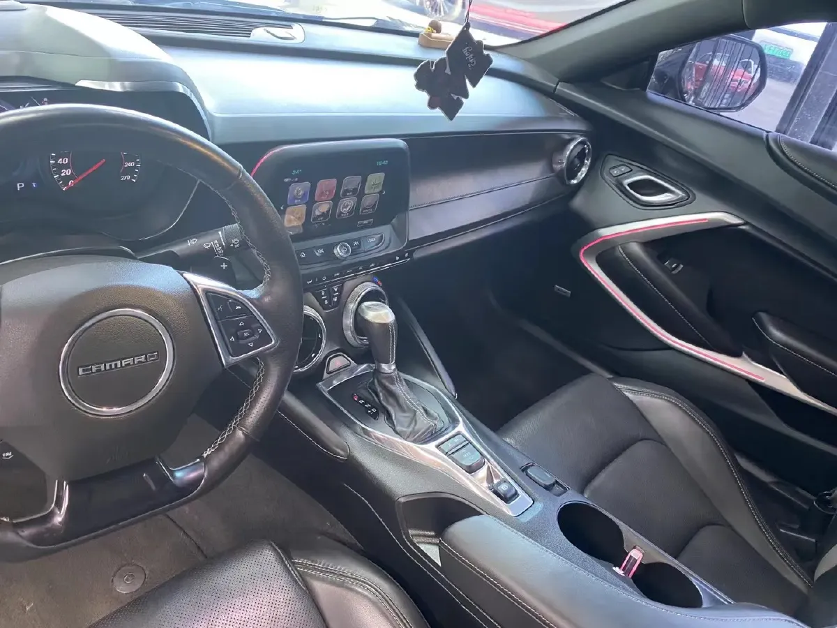 2017 Chevrolet Camaro 2.0T 275HP L4 8AT,autocango,china used car exporter,china ev exporter,chinese used car exporter,chinese used ev exporter