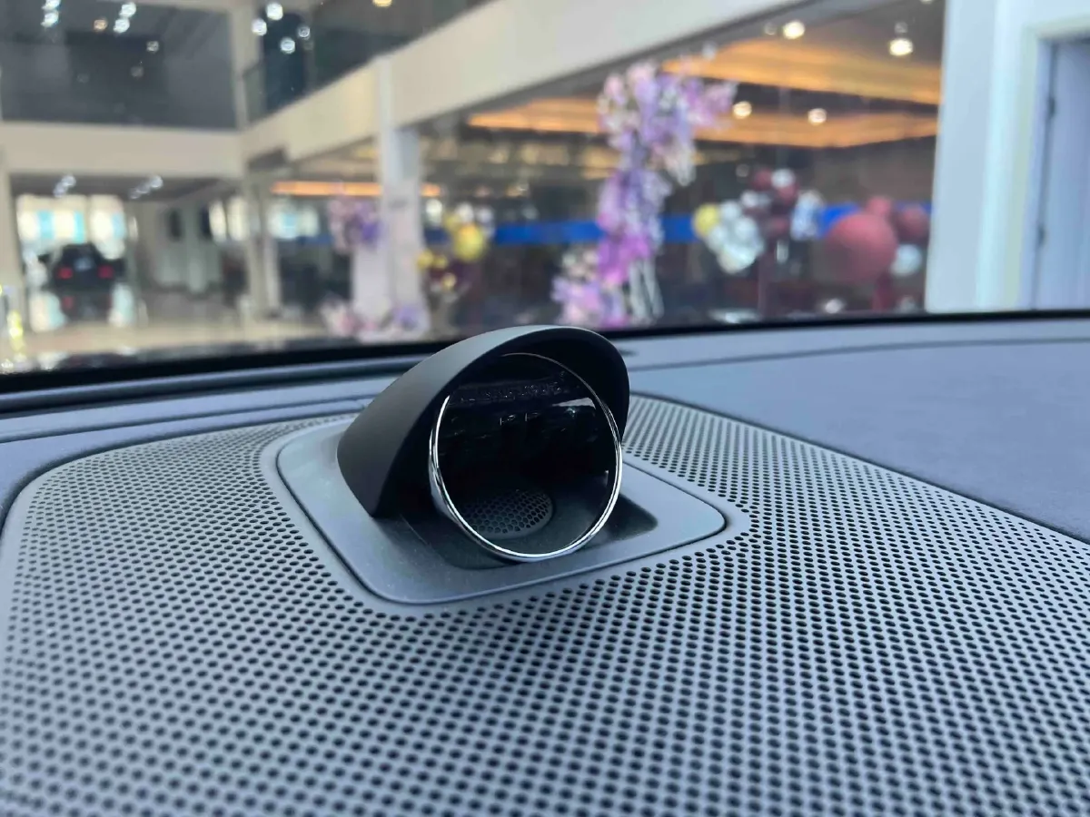 2025 AITO AITO M8 REEV 160HP REEV 53.4KWH,autocango,china used car exporter,china ev exporter,chinese used car exporter,chinese used ev exporter