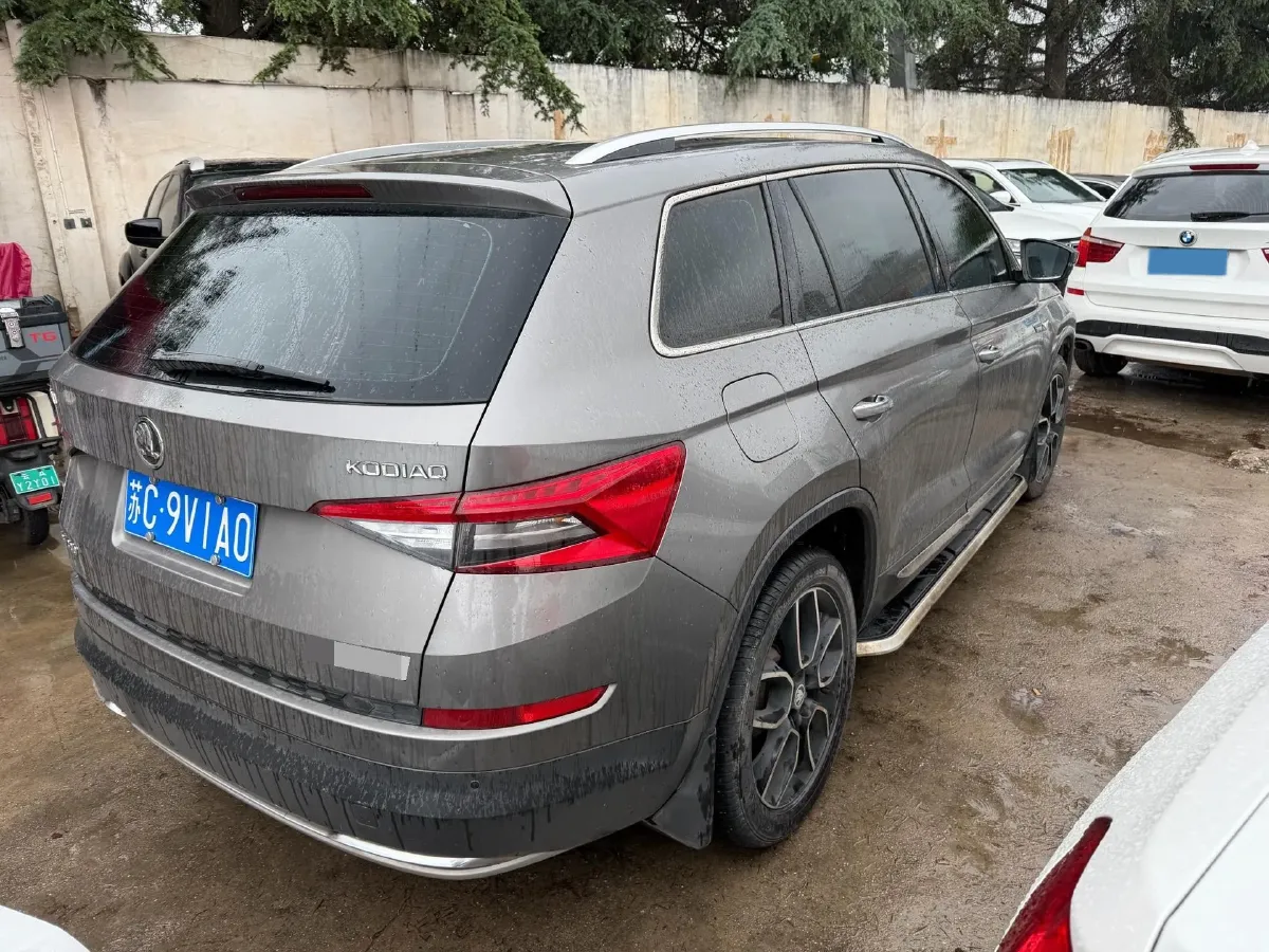 2017 Skoda Kodiak 1.8T 180HP L4 7DCT,autocango,china used car exporter,china ev exporter,chinese used car exporter,chinese used ev exporter