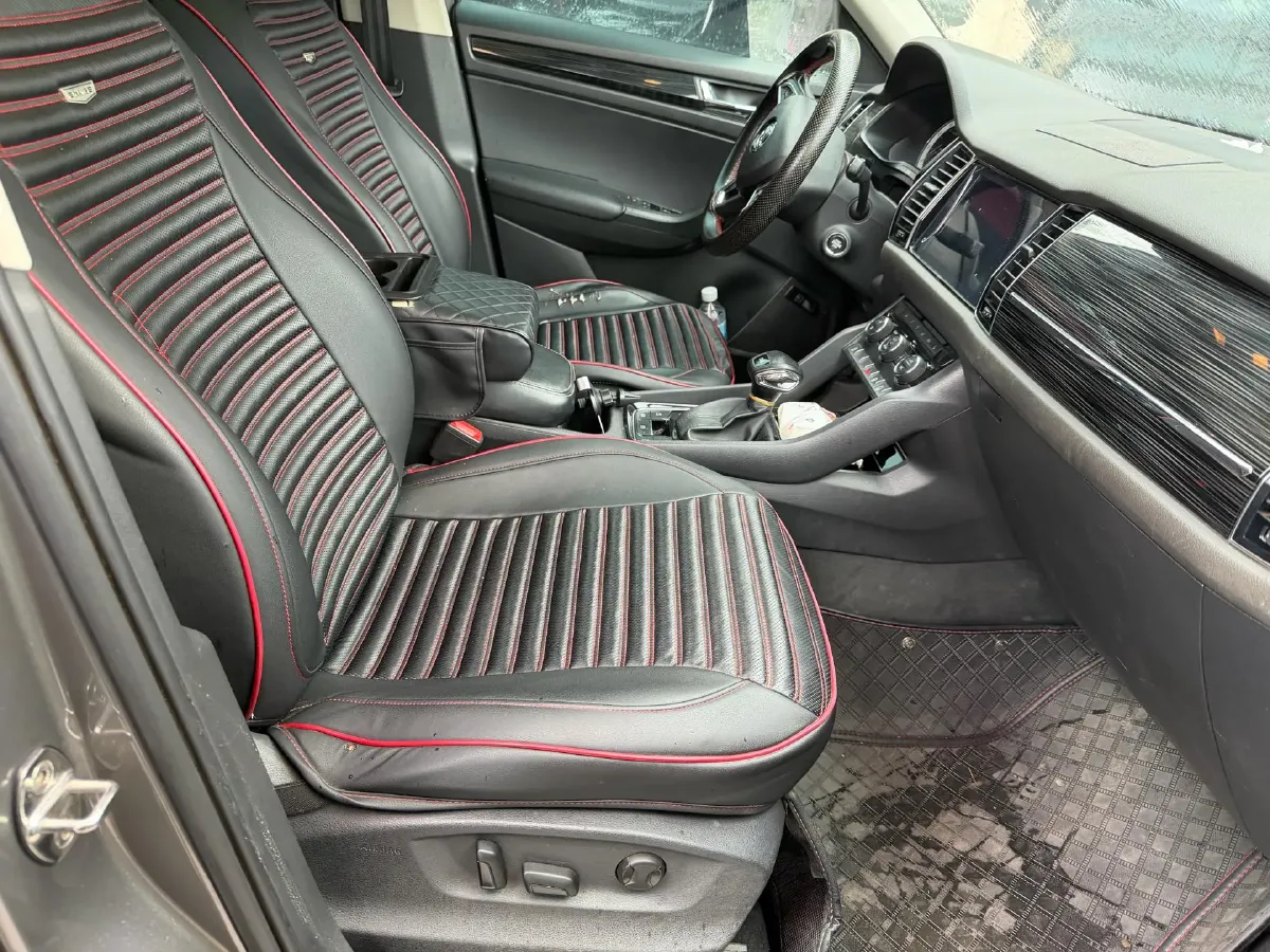 2017 Skoda Kodiak 1.8T 180HP L4 7DCT,autocango,china used car exporter,china ev exporter,chinese used car exporter,chinese used ev exporter