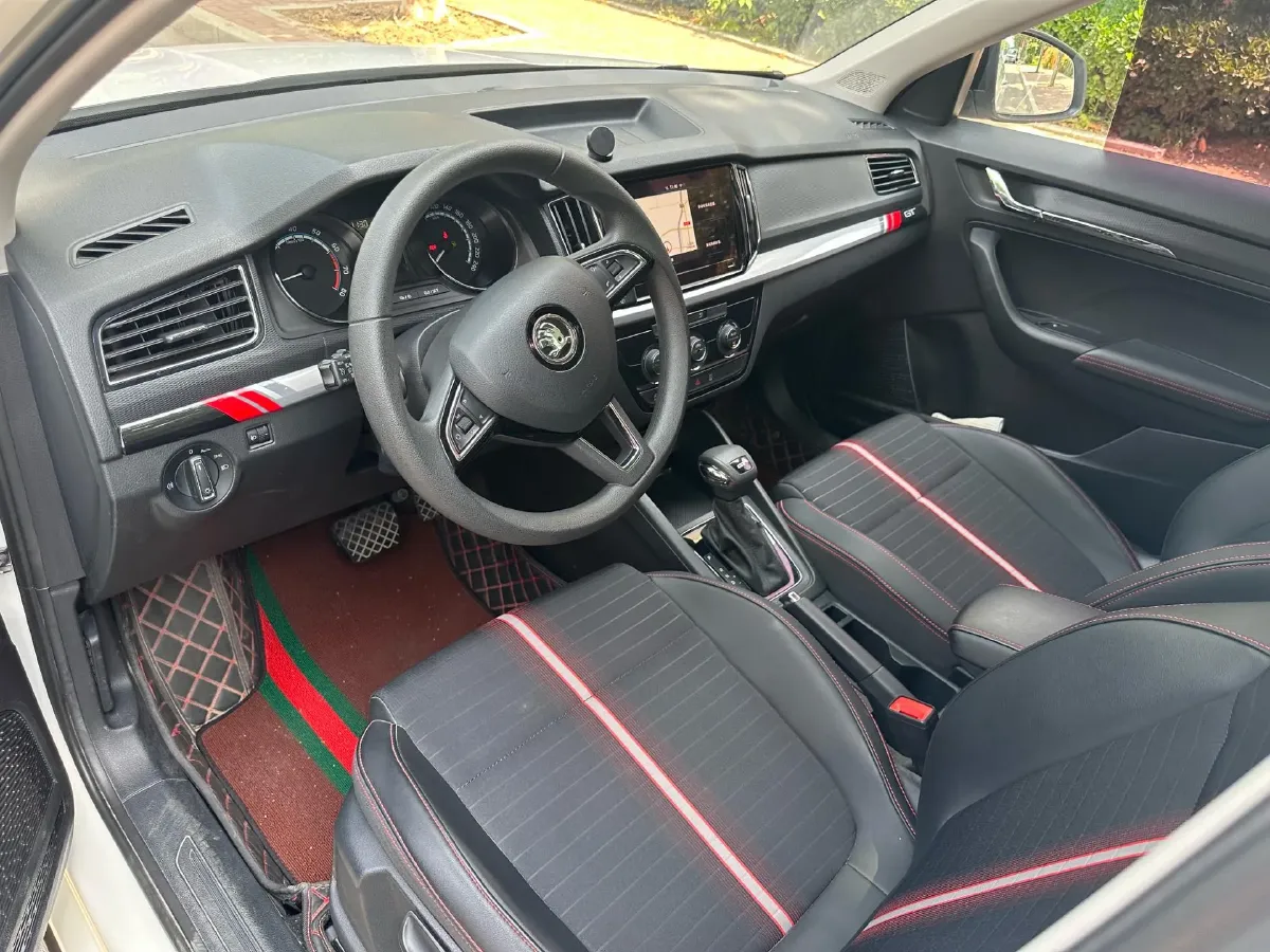 2020 Skoda Kamiq 1.2T 116HP L4 7DCT,autocango,china used car exporter,china ev exporter,chinese used car exporter,chinese used ev exporter