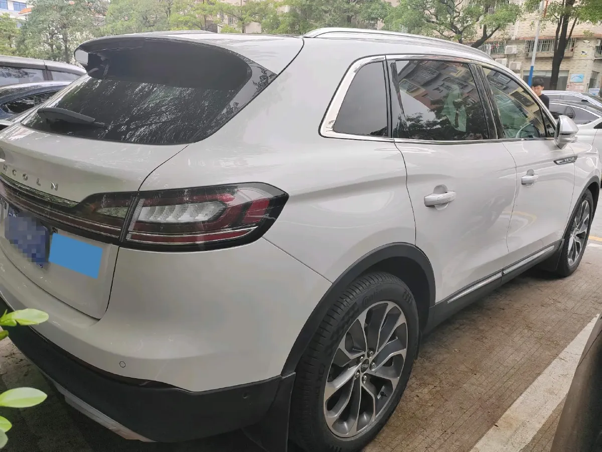 2021 Lincoln Nautilus 2.0T 245HP L4 8AT,autocango,china used car exporter,china ev exporter,chinese used car exporter,chinese used ev exporter