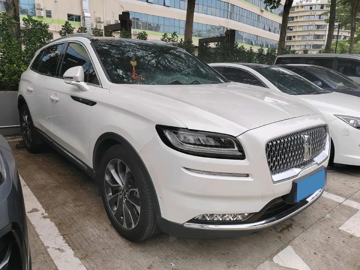 2021 Lincoln Nautilus 2.0T 245HP L4 8AT,autocango,china used car exporter,china ev exporter,chinese used car exporter,chinese used ev exporter