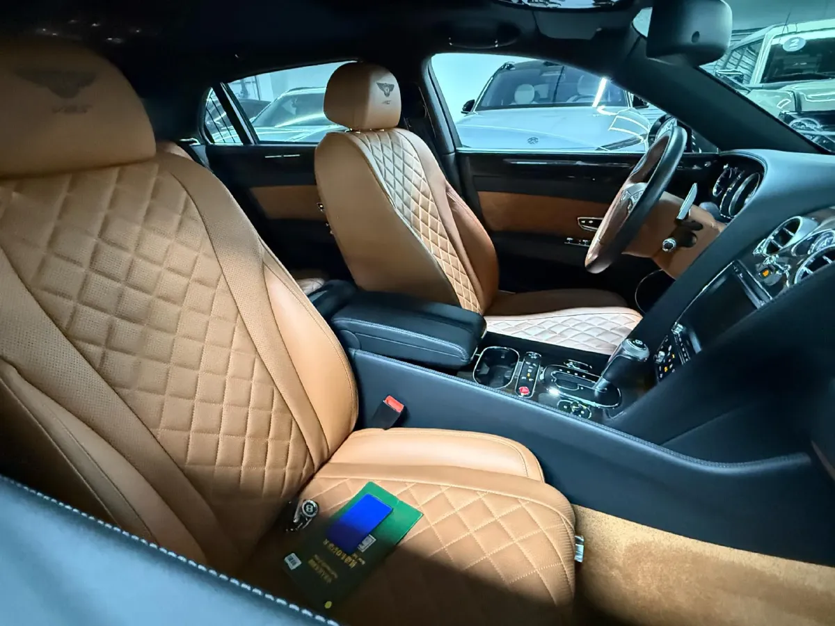 2017 Bentley Flying Spur 4.0T 507HP V8 8AT,autocango,china used car exporter,china ev exporter,chinese used car exporter,chinese used ev exporter