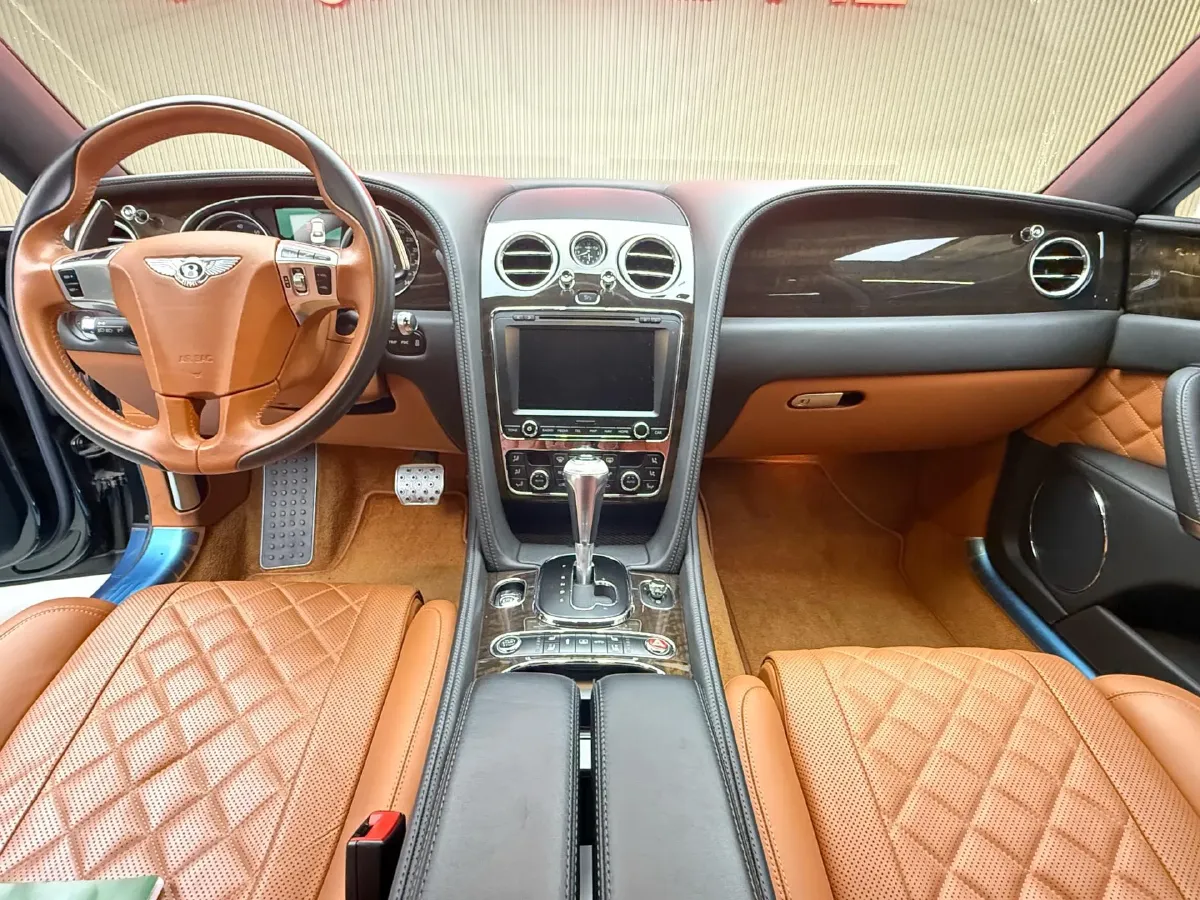 2017 Bentley Flying Spur 4.0T 507HP V8 8AT,autocango,china used car exporter,china ev exporter,chinese used car exporter,chinese used ev exporter