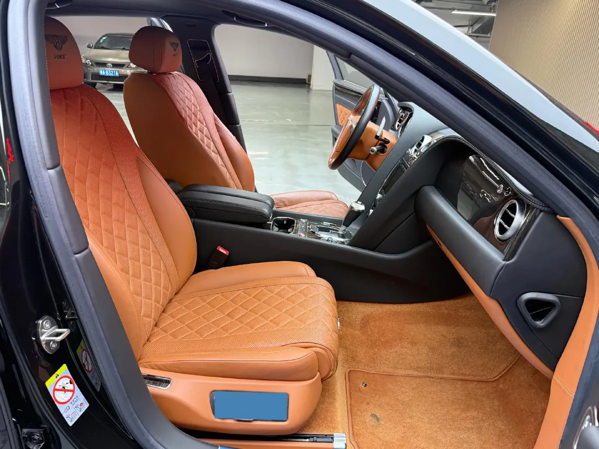2017 Bentley Flying Spur 4.0T 507HP V8 8AT,autocango,china used car exporter,china ev exporter,chinese used car exporter,chinese used ev exporter