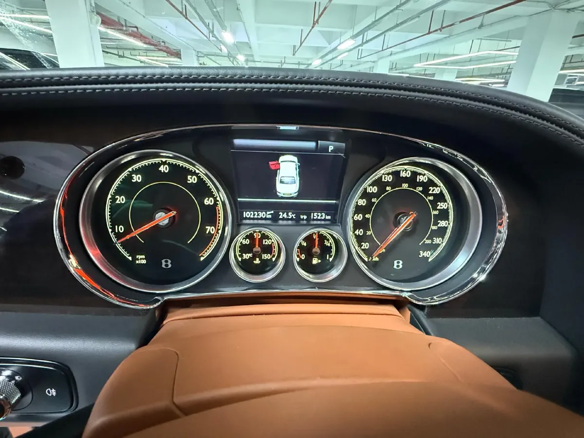 2017 Bentley Flying Spur 4.0T 507HP V8 8AT,autocango,china used car exporter,china ev exporter,chinese used car exporter,chinese used ev exporter