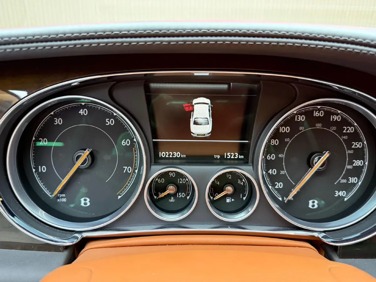 2017 Bentley Flying Spur 4.0T 507HP V8 8AT,autocango,china used car exporter,china ev exporter,chinese used car exporter,chinese used ev exporter