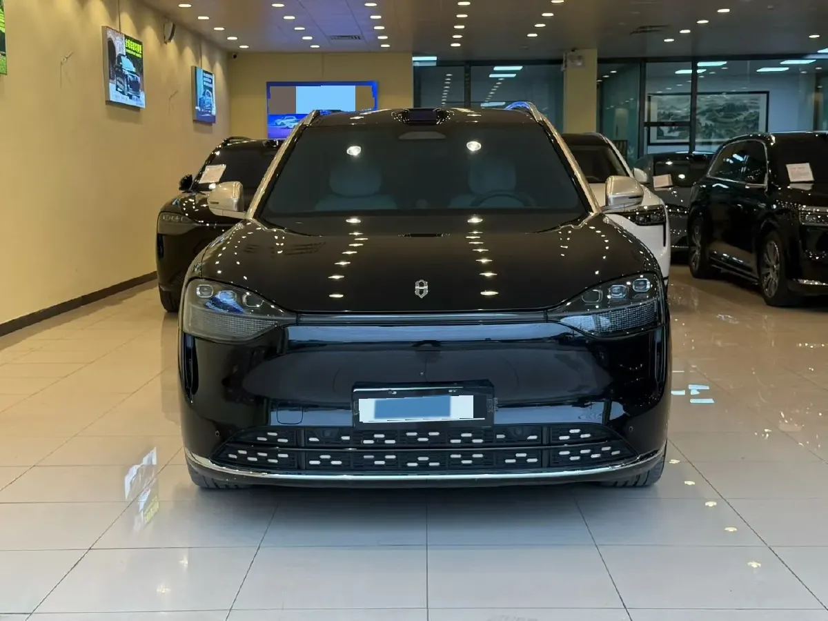 2024 AITO AITO M9 1.5T 152HP L4 REEV 42KWH,autocango,china used car exporter,china ev exporter,chinese used car exporter,chinese used ev exporter