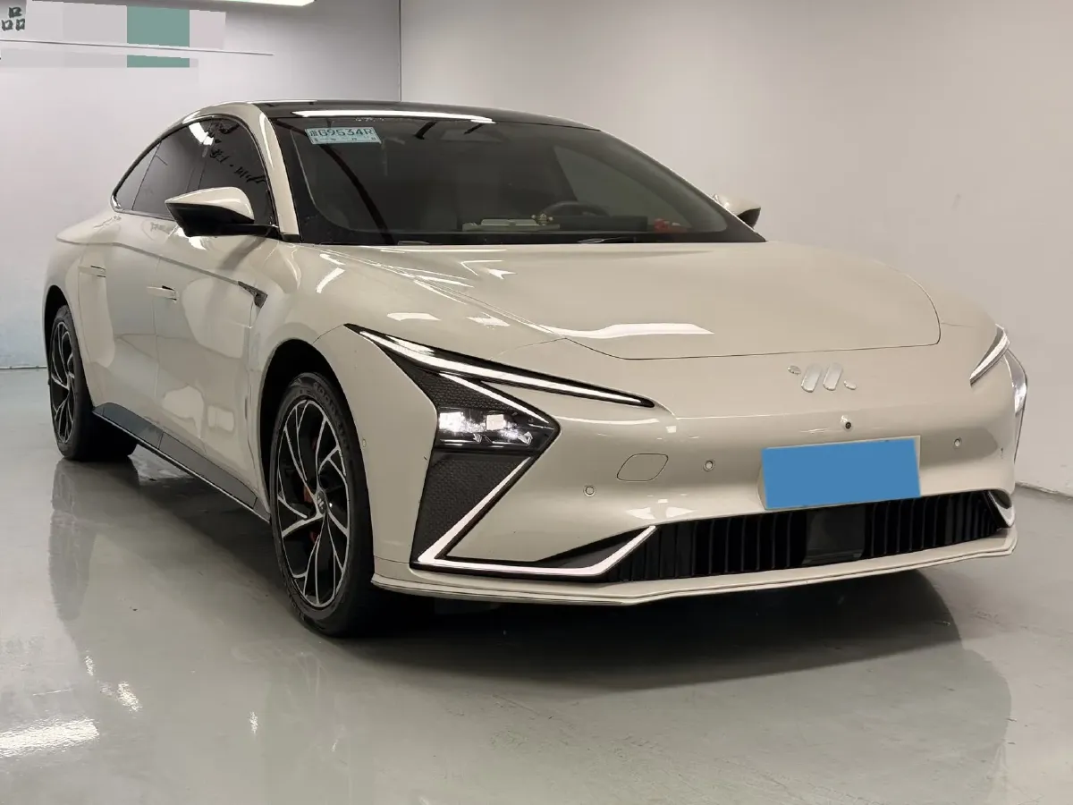2022 IM L7 BEV 90KWH,autocango,china used car exporter,china ev exporter,chinese used car exporter,chinese used ev exporter