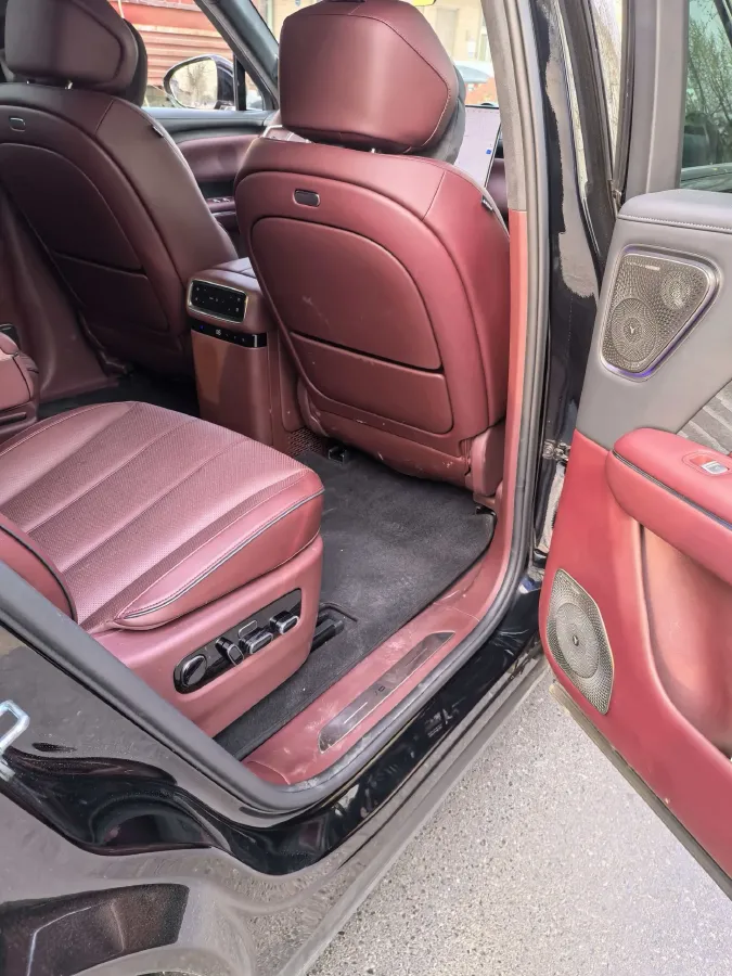 2026 Voyah TaiShan 1.5T 150HP L4 PHEV,autocango,china used car exporter,china ev exporter,chinese used car exporter,chinese used ev exporter