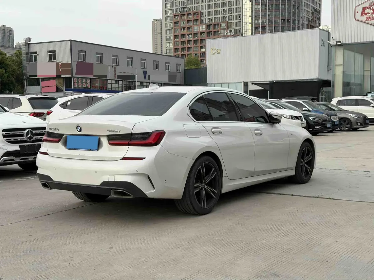 2021 BMW 3 Series 2.0T 184HP L4 8AT,autocango,china used car exporter,china ev exporter,chinese used car exporter,chinese used ev exporter