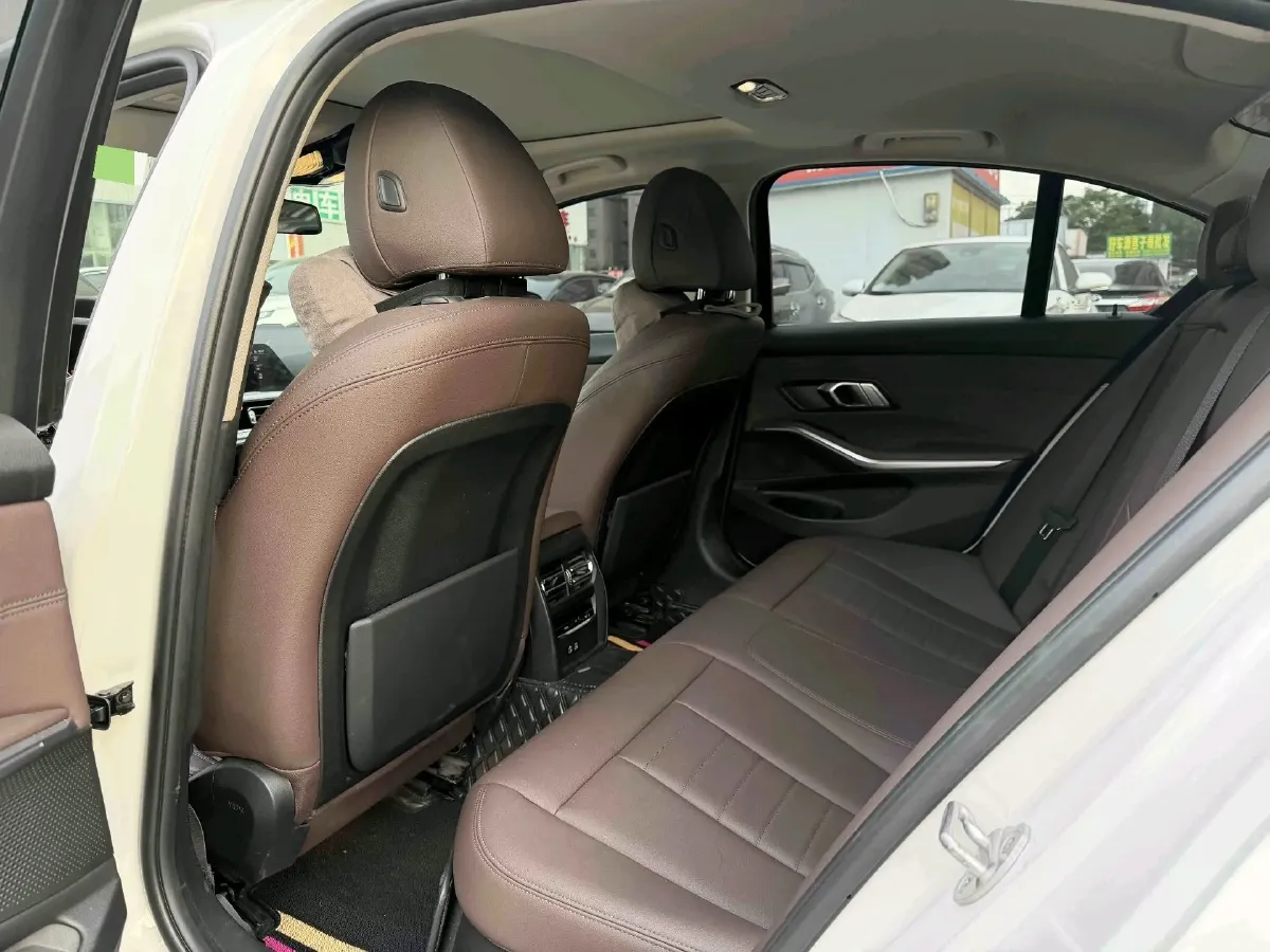 2021 BMW 3 Series 2.0T 184HP L4 8AT,autocango,china used car exporter,china ev exporter,chinese used car exporter,chinese used ev exporter