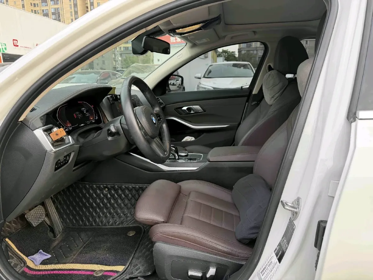 2021 BMW 3 Series 2.0T 184HP L4 8AT,autocango,china used car exporter,china ev exporter,chinese used car exporter,chinese used ev exporter