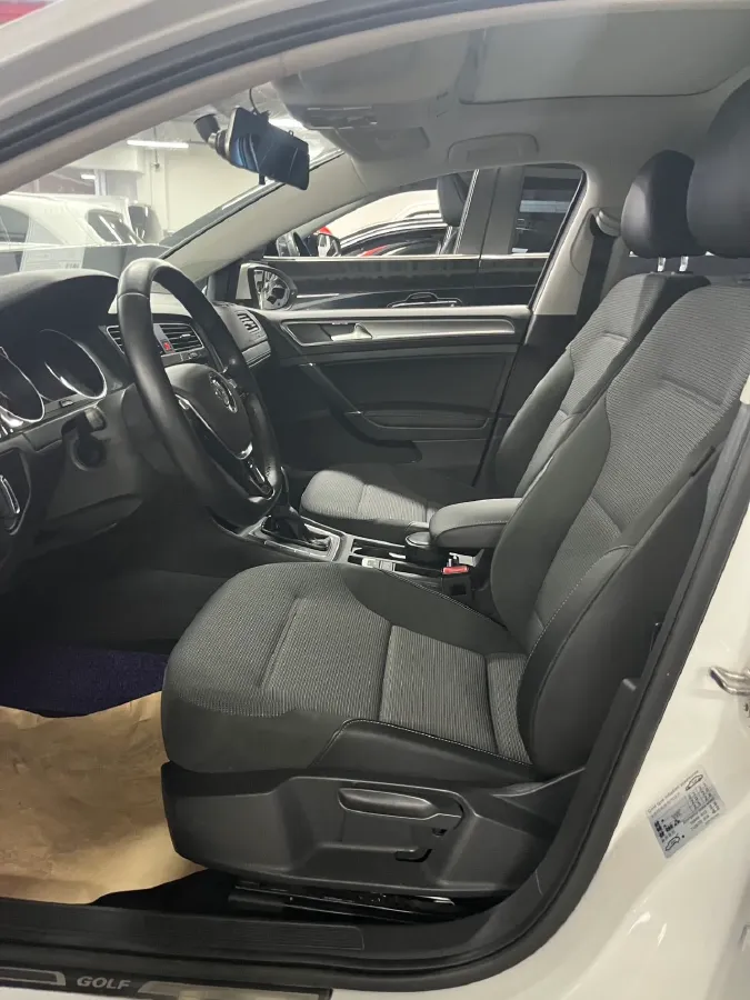 2018 Volkswagen Golf 1.6L 110HP L4 6AT,autocango,china used car exporter,china ev exporter,chinese used car exporter,chinese used ev exporter