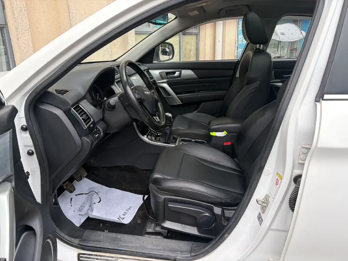 2017 Haval H2 1.5T 150HP L4 6MT,autocango,china used car exporter,china ev exporter,chinese used car exporter,chinese used ev exporter
