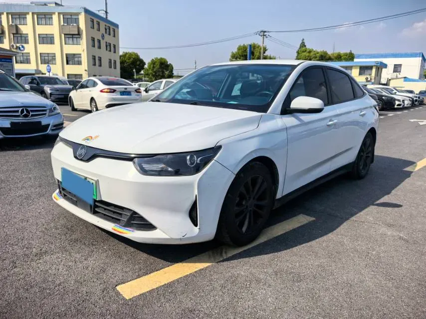 2021 Weltmeister E.5 BEV 49.92KWH,autocango,china used car exporter,china ev exporter,chinese used car exporter,chinese used ev exporter