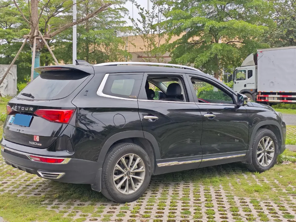 2021 Jetour X90 Plus 1.5T 156HP L4 6MT,autocango,china used car exporter,china ev exporter,chinese used car exporter,chinese used ev exporter